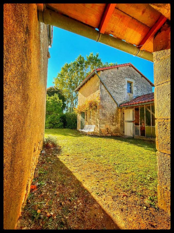 Bed and Breakfast Les Maisons Du Bonheur Château-Garnier Exteriér fotografie