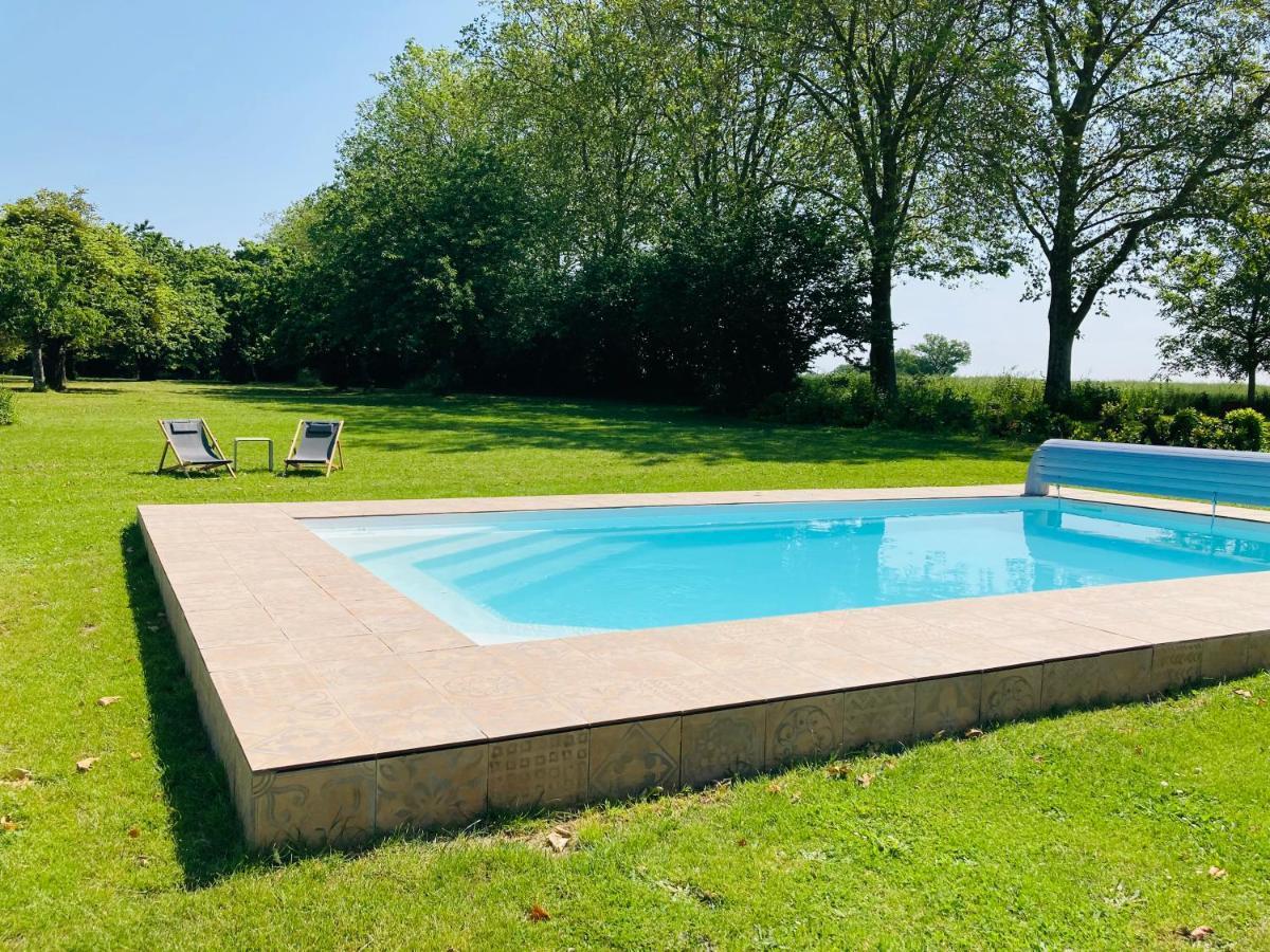 Bed and Breakfast Les Maisons Du Bonheur Château-Garnier Exteriér fotografie